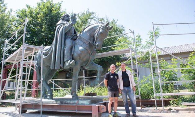 Napokon belül visszakerül Fehérvárra a restaurált Szent István lovasszobor