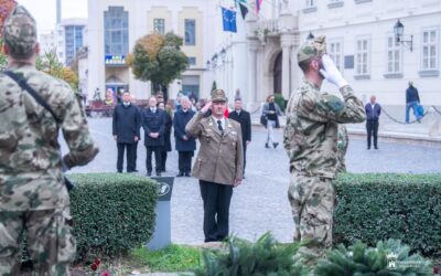 Koszorúzásokkal tisztelegtek az elhunyt katonák emléke előtt