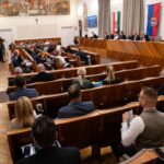 Újabb menetrend finomhangolásról, buszbeszerzésekről, útfelújításokról is döntött Fehérvár Közgyűlése