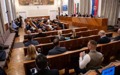 Újabb menetrend finomhangolásról, buszbeszerzésekről, útfelújításokról is döntött Fehérvár Közgyűlése