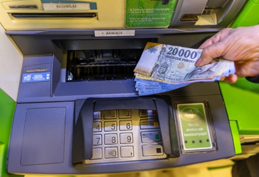 Bank_ATM_keszpenz