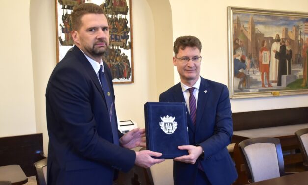 Elkészült a költségvetés – közel 90 milliárd forintból gazdálkodhat idén Székesfehérvár