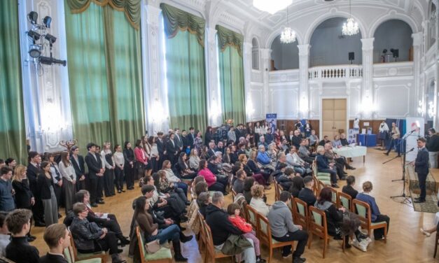 Kialakult a XVI. Fehérvári Versünnep döntőjének mezőnye