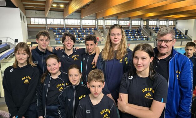 „Aranyos” delfinesek lubickoltak a kaposvári medencében