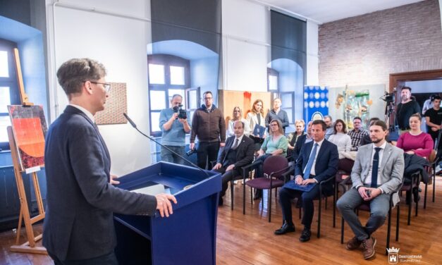 Az MNB jóvoltából félszáznál is több kortárs alkotással gyarapodott a Szent István Király Múzeum