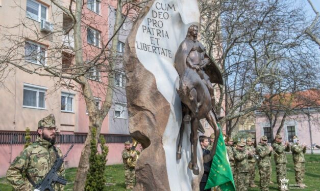 Rákóczi 350: konferenciával és koszorúzással tisztelegtek a fejedelem életműve előtt