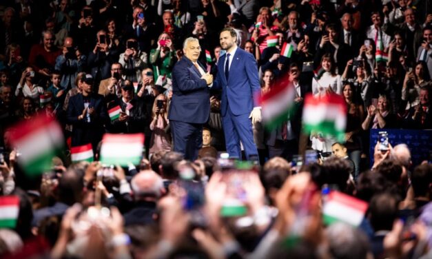 JD Vance: „Ne a brüsszeli eurobürokratákra, hanem a szívükre, a lelkükre és a magyar nép szuverenitására hallgassanak.”