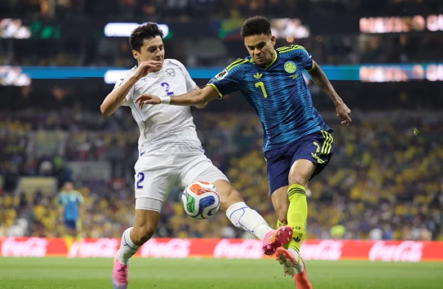 FIFA_vb_26_Col_Uzb_LDiaz2