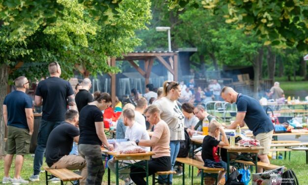 Újra a Bregyóban piknikeztek a fehérvári rendőrök