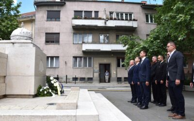 Nemzeti Összetartozás Napja: csendes koszorúzás az Országzászló emlékműnél