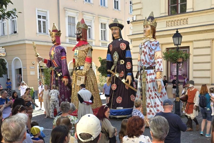 BelvarosiFieszta_Kiralyok3_4