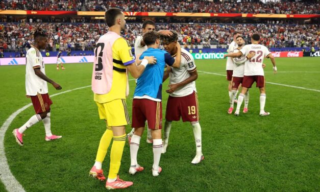 Foci vb: a spanyolok lenullázták a félelmetesnek tartott franciákat, elsőként jutottak döntőbe!