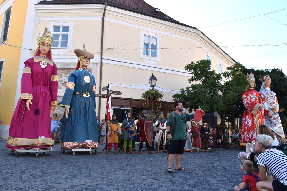Kiralyok_oriasbabok_26_1
