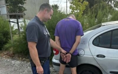 Bódult állapotban menekült, át a piroson a vasúti átjáróban – újabb autósüldözés Fehérváron