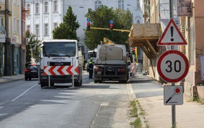 Befejezik a hibaelhárítási munkákat, hétfőn megnyitják a forgalom számára a Budai út Várkörúti csomópontjánál lezárt szakaszt