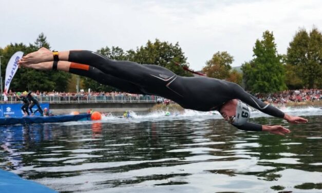 Triatlon: Dévay Márk az élmezőny mögött végzett a világdöntőn, Ledeczi Péter az amatőrök között bronzérmes lett.